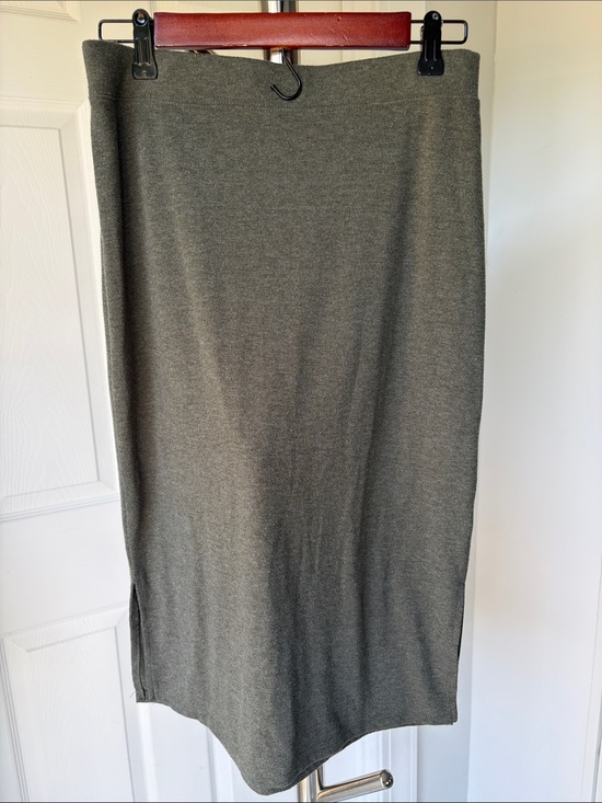 Anthropologie Dresses & Skirts - Saturday, Sunday Anthropologie Heathered Olive Green Midi Pencil Skirt, Size M.